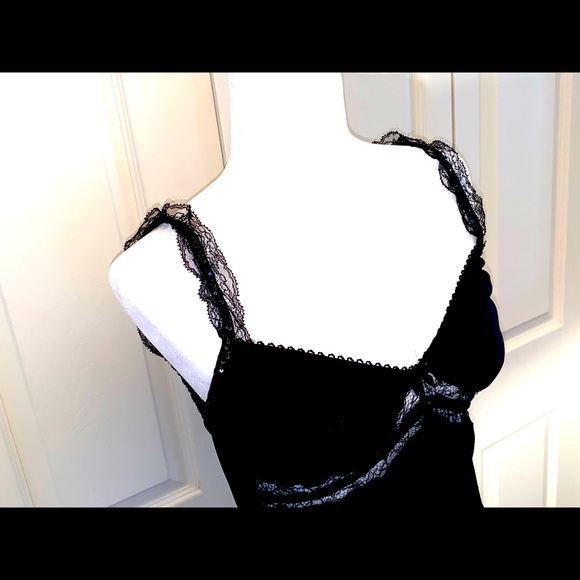 D&G VINTAGE
RHINESTONES SEQUINS LACE
SILK STRETCH TOP
SIZE (L) BLACK - Picture 5 of 11
